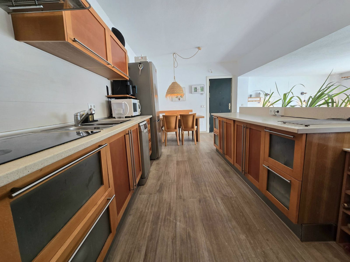 2 bedroom Apartment in Torremolinos in Torremolinos - foto 5