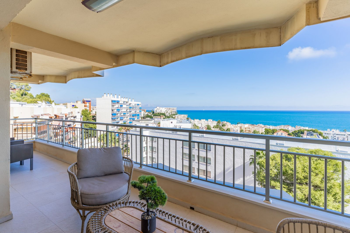 3 bedroom Apartment in Torremolinos in Torremolinos - foto 3