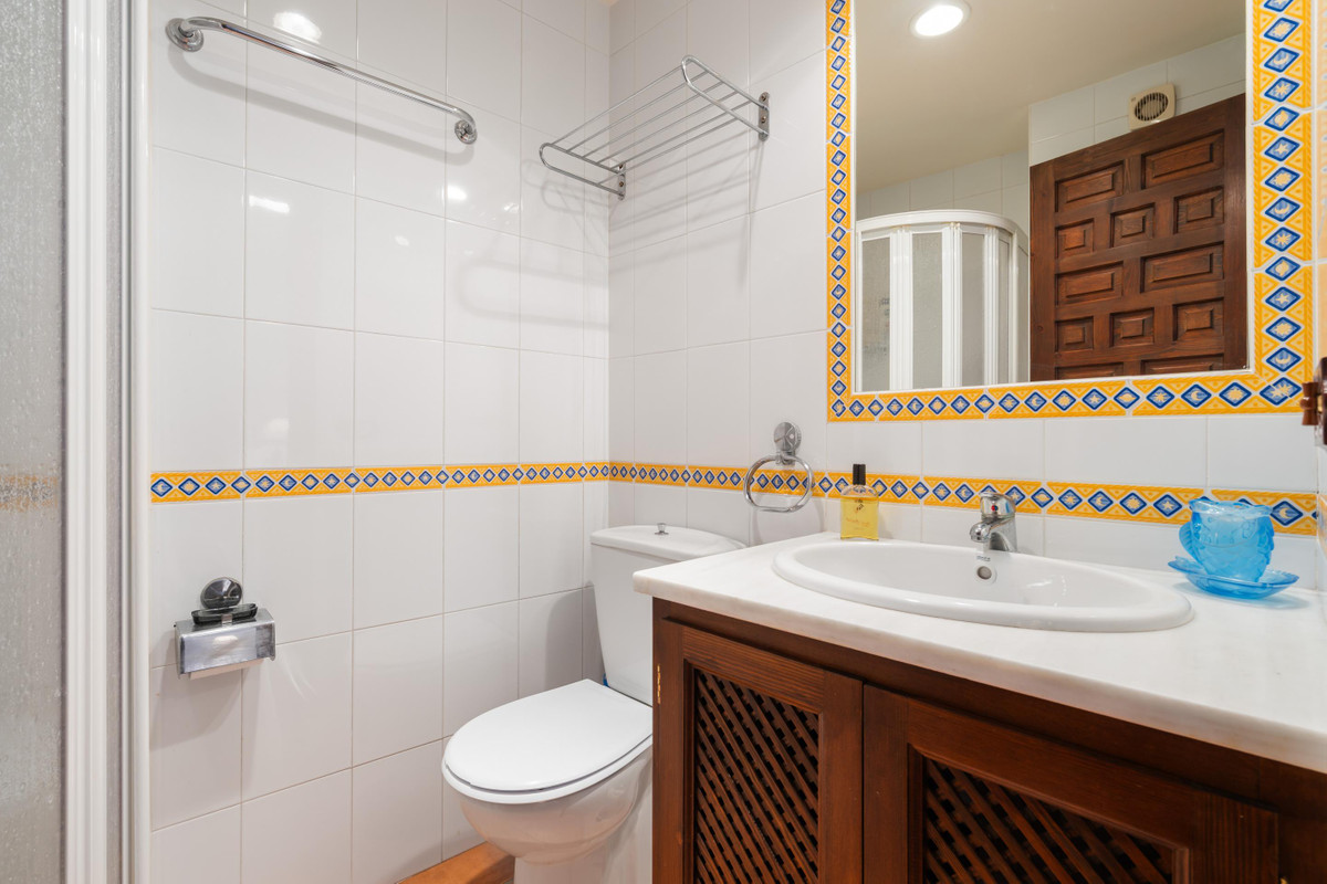 4 bedroom House in Istán in Istán - foto 19