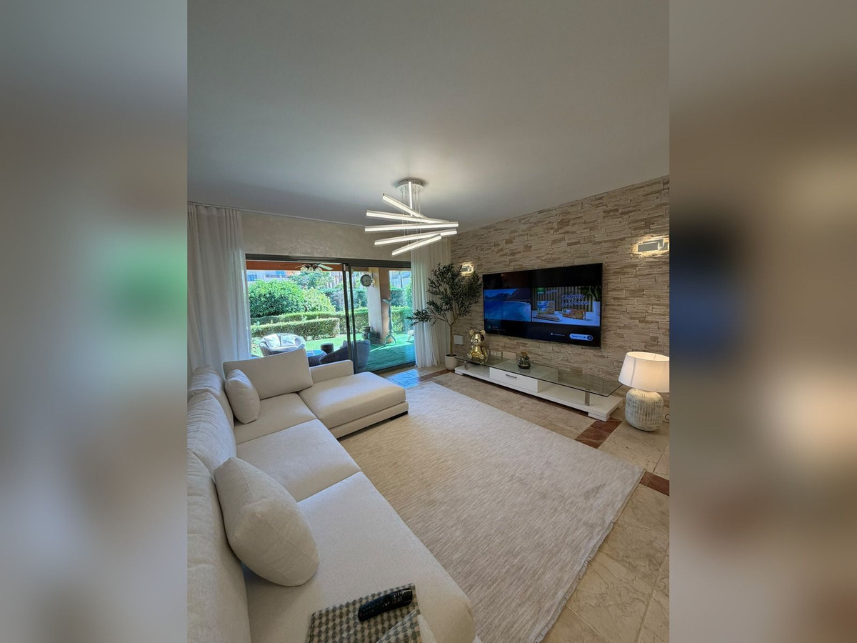 2 bedroom Apartment in Atalaya in Atalaya - foto 2