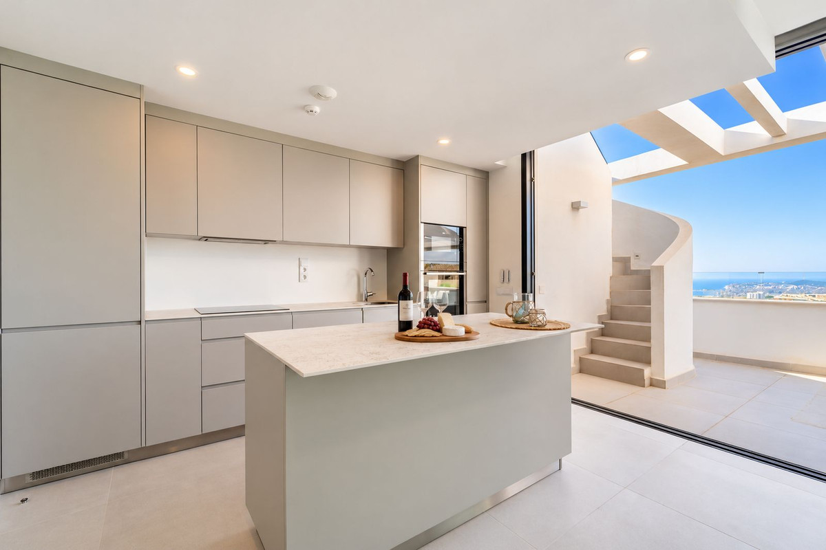 2 bedroom Apartment in Fuengirola in Fuengirola - foto 4