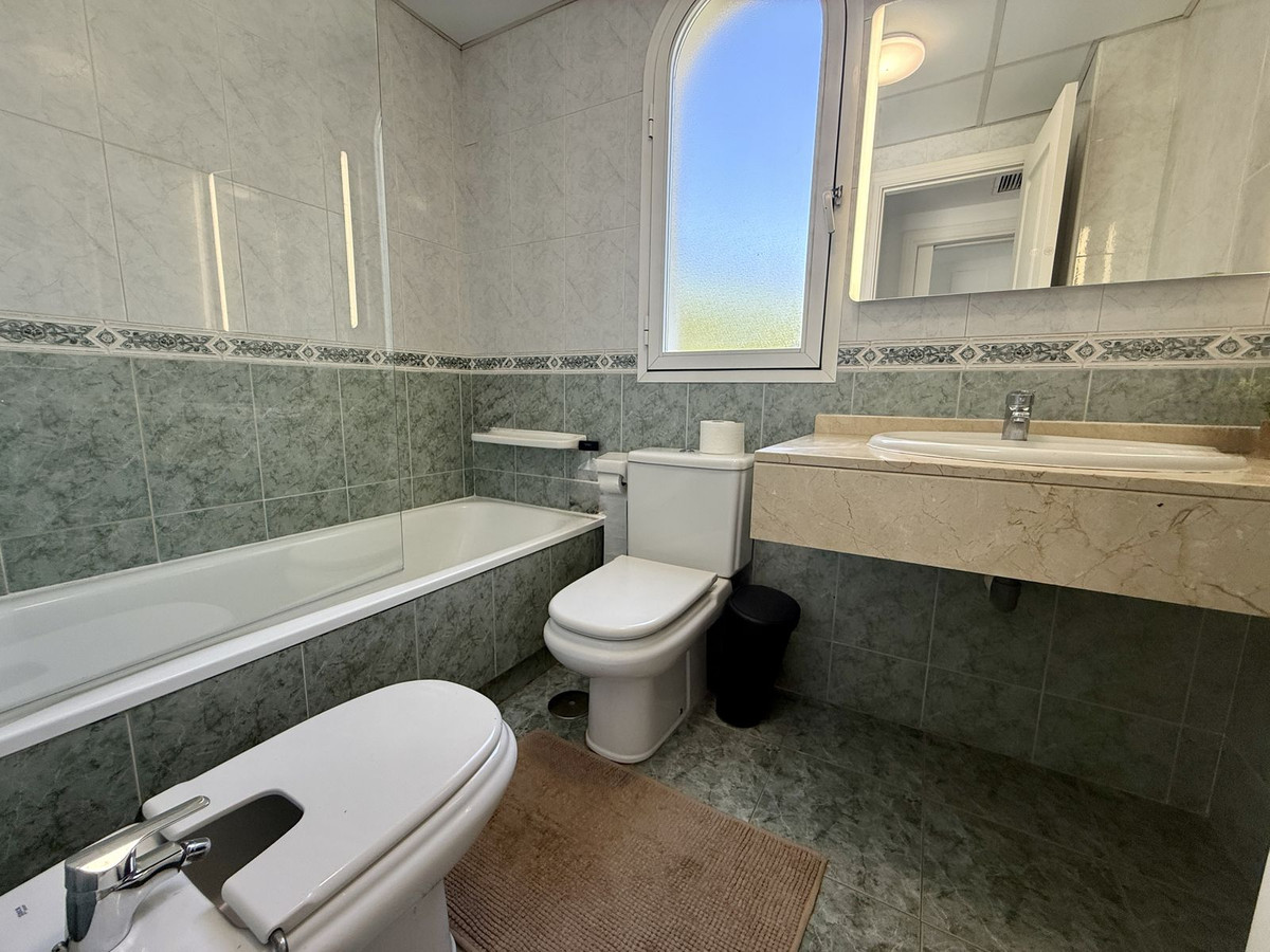 Appartement met 2 slaapkamers in Nueva Andalucía in Nueva Andalucía - foto 14
