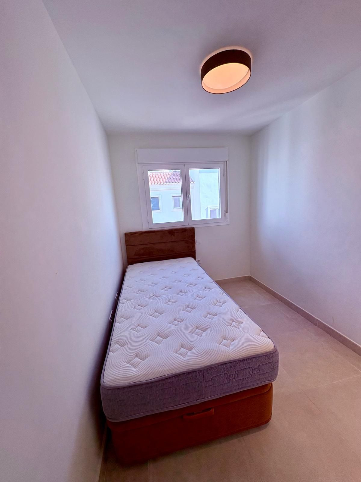 Penthouse met panoramisch zeezicht in Las Mesas, Estepona in Estepona - foto 7