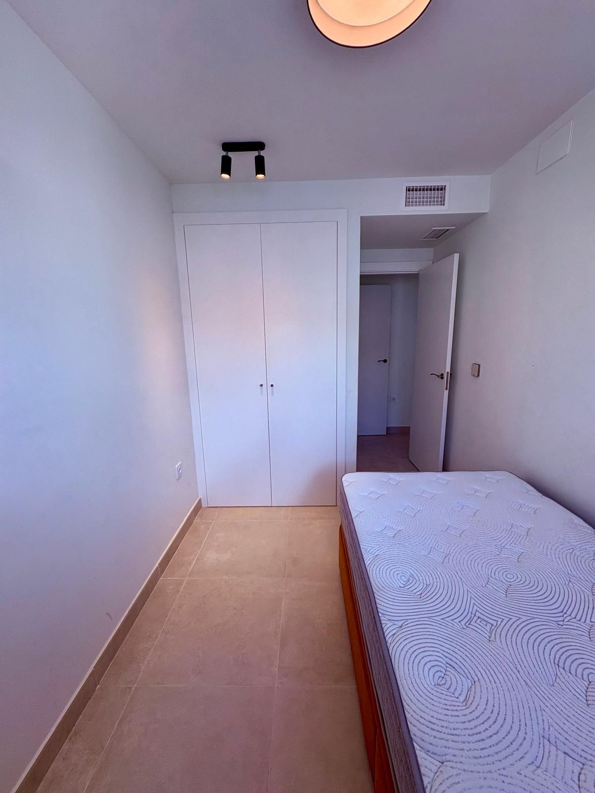 Penthouse met panoramisch zeezicht in Las Mesas, Estepona in Estepona - foto 9