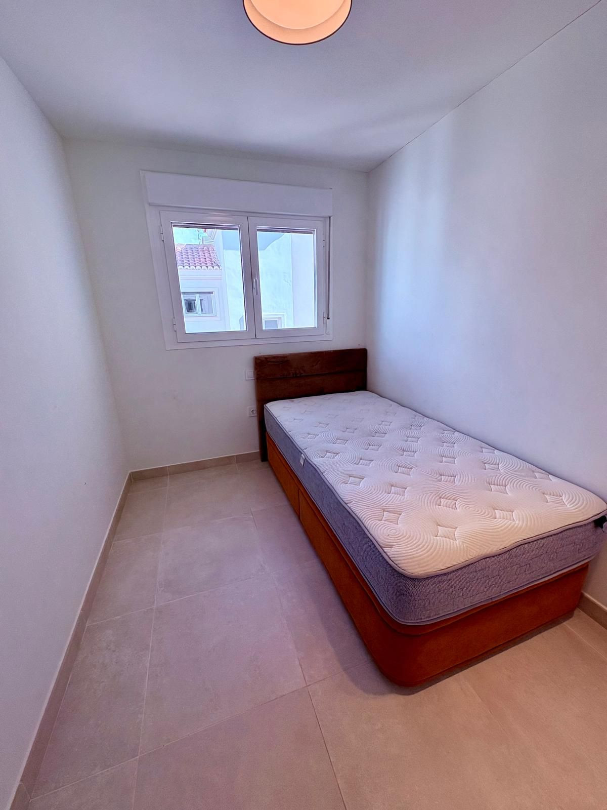 Penthouse met panoramisch zeezicht in Las Mesas, Estepona in Estepona - foto 10