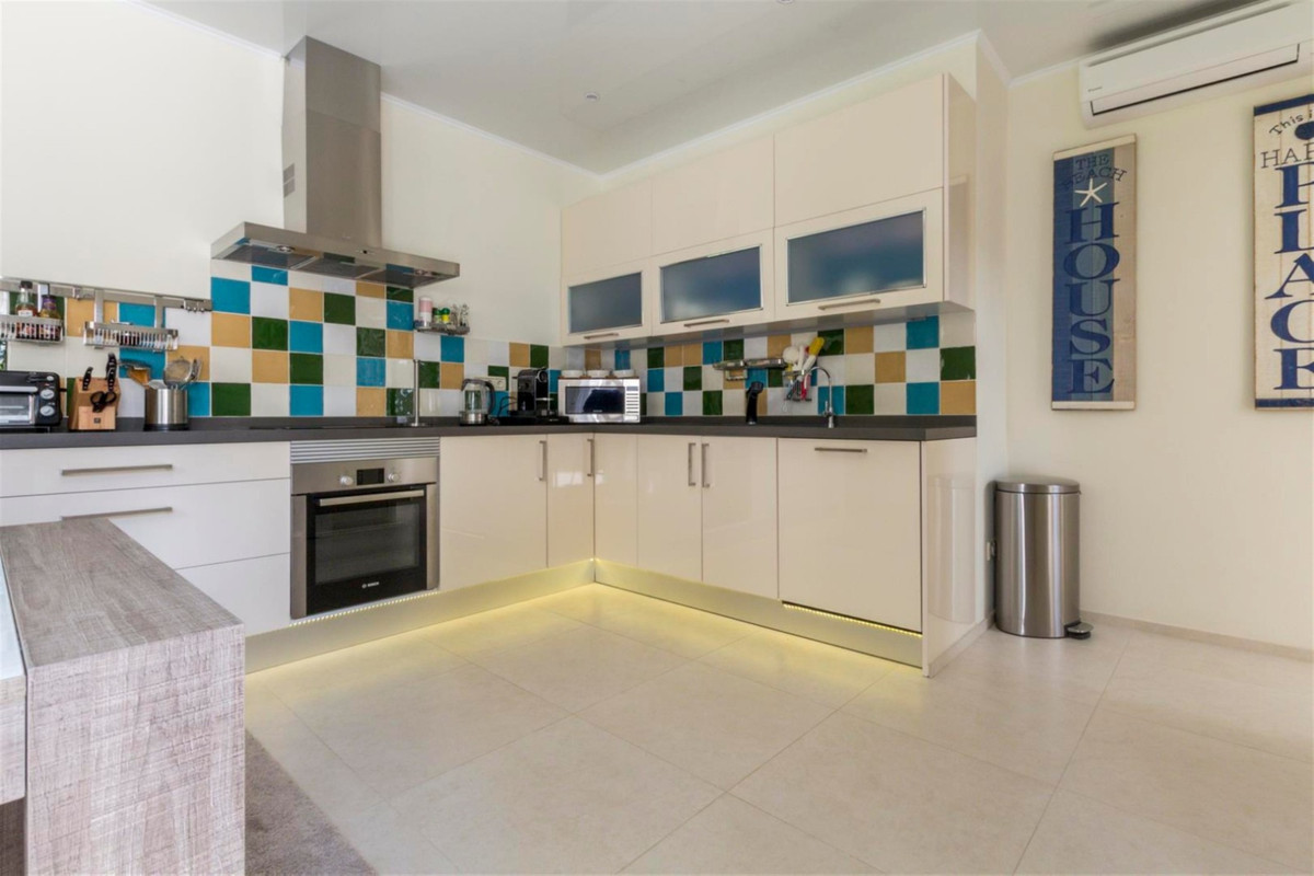 Villa met 4 slaapkamers nabij het strand in San Pedro de Alcántara in San Pedro de Alcántara - foto 12