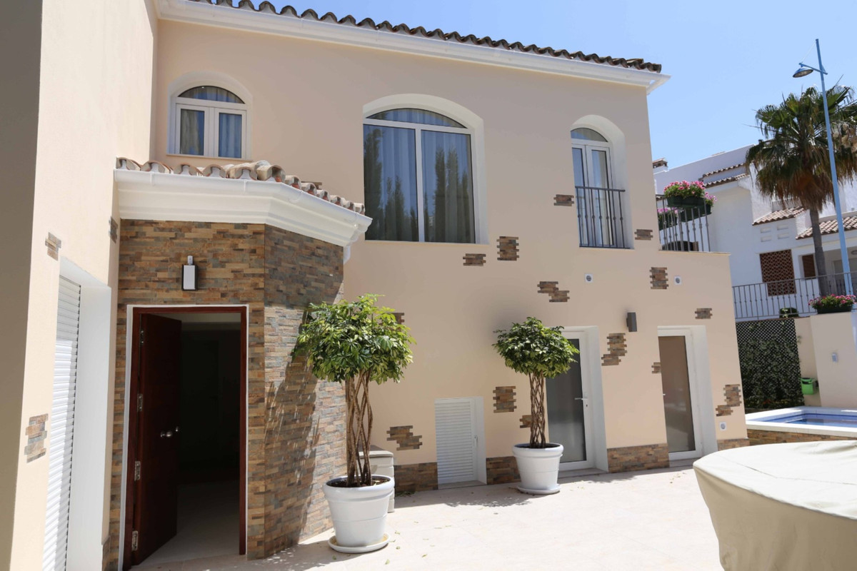 Villa met 4 slaapkamers nabij het strand in San Pedro de Alcántara in San Pedro de Alcántara - foto 19