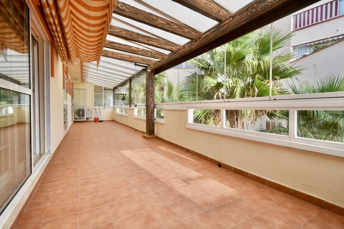 2 bedroom Apartment in Benalmadena in Benalmadena - foto 2