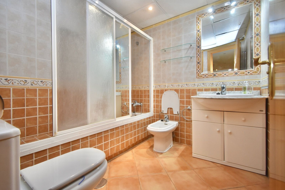2 bedroom Apartment in Benalmadena in Benalmadena - foto 19