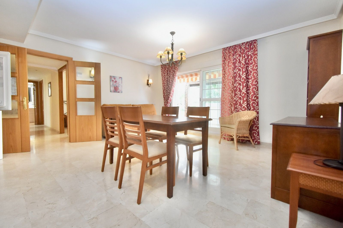 2 bedroom Apartment in Benalmadena in Benalmadena - foto 9
