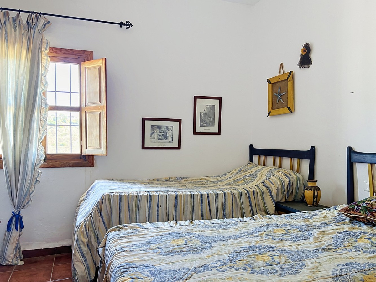 Finca met 6 slaapkamers in Benamargosa, Málaga in Benamargosa - foto 17