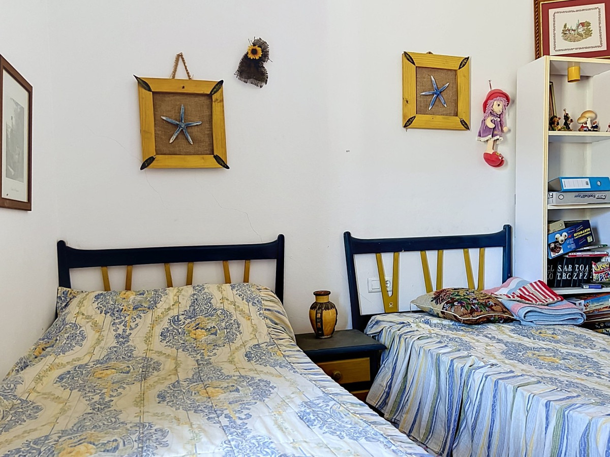 Finca met 6 slaapkamers in Benamargosa, Málaga in Benamargosa - foto 18