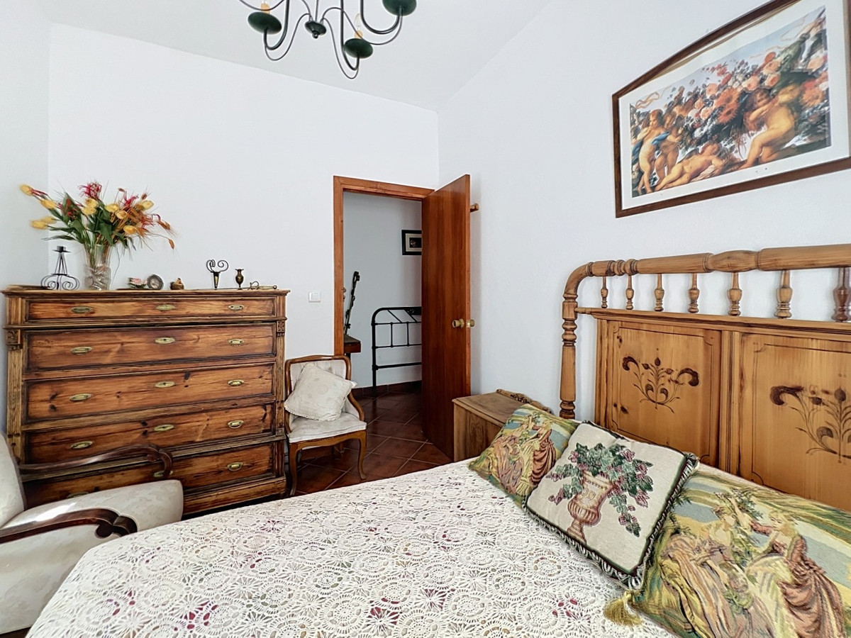 Finca met 6 slaapkamers in Benamargosa, Málaga in Benamargosa - foto 6
