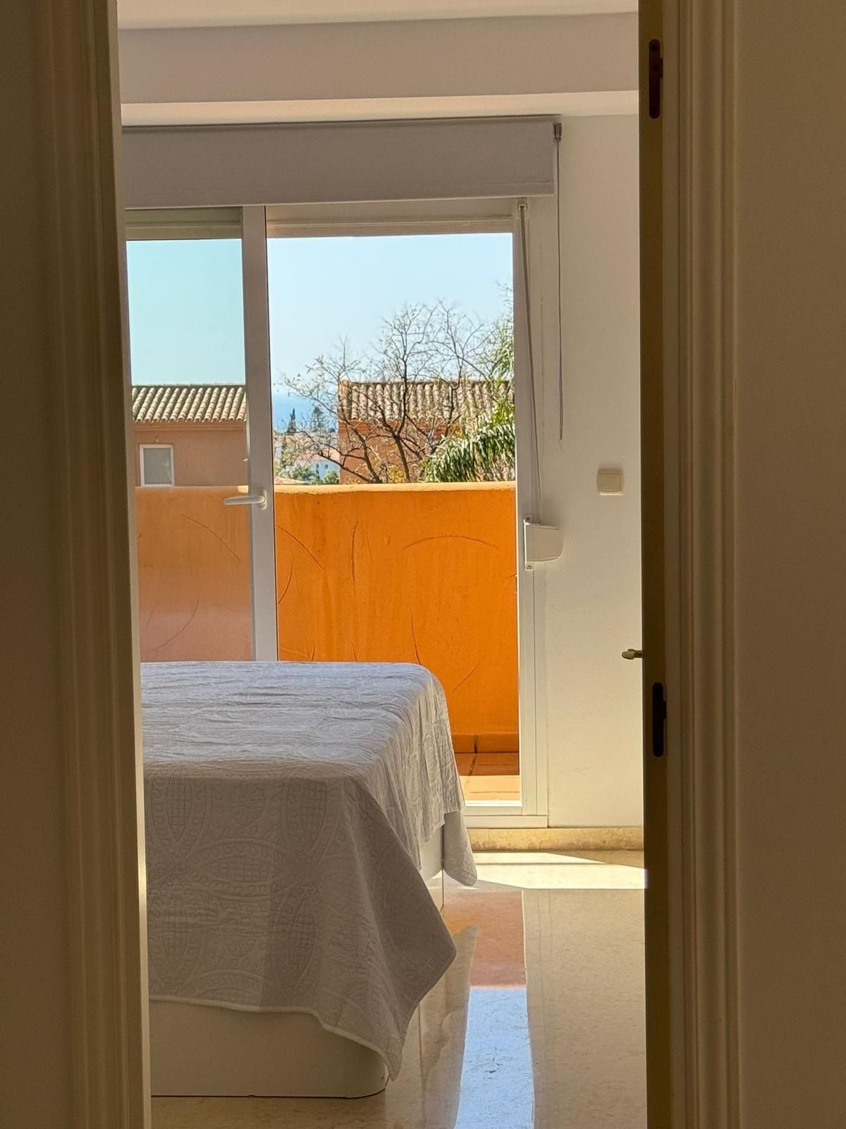1 bedroom Apartment in Elviria in Elviria - foto 2
