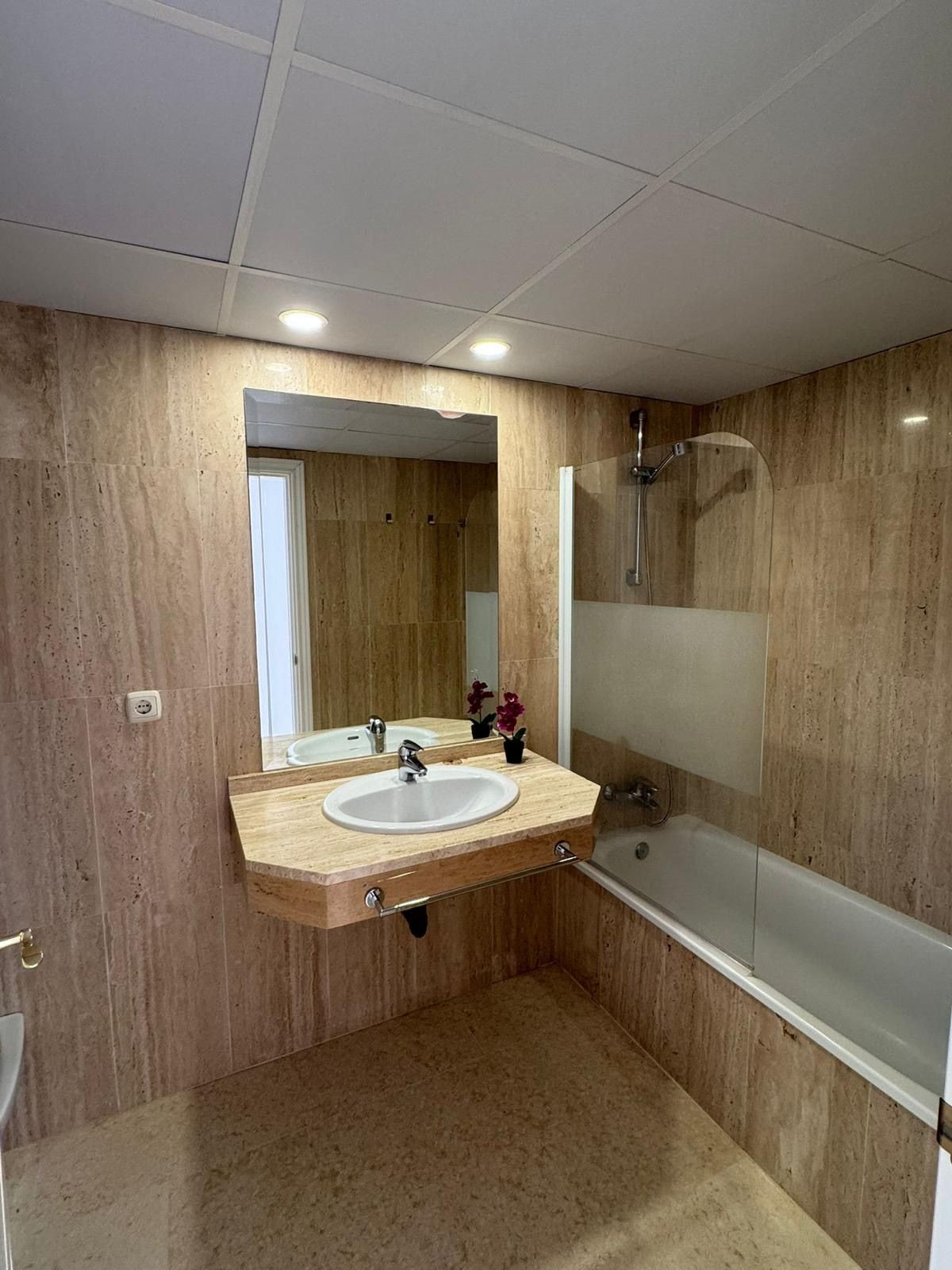 1 bedroom Apartment in Elviria in Elviria - foto 11