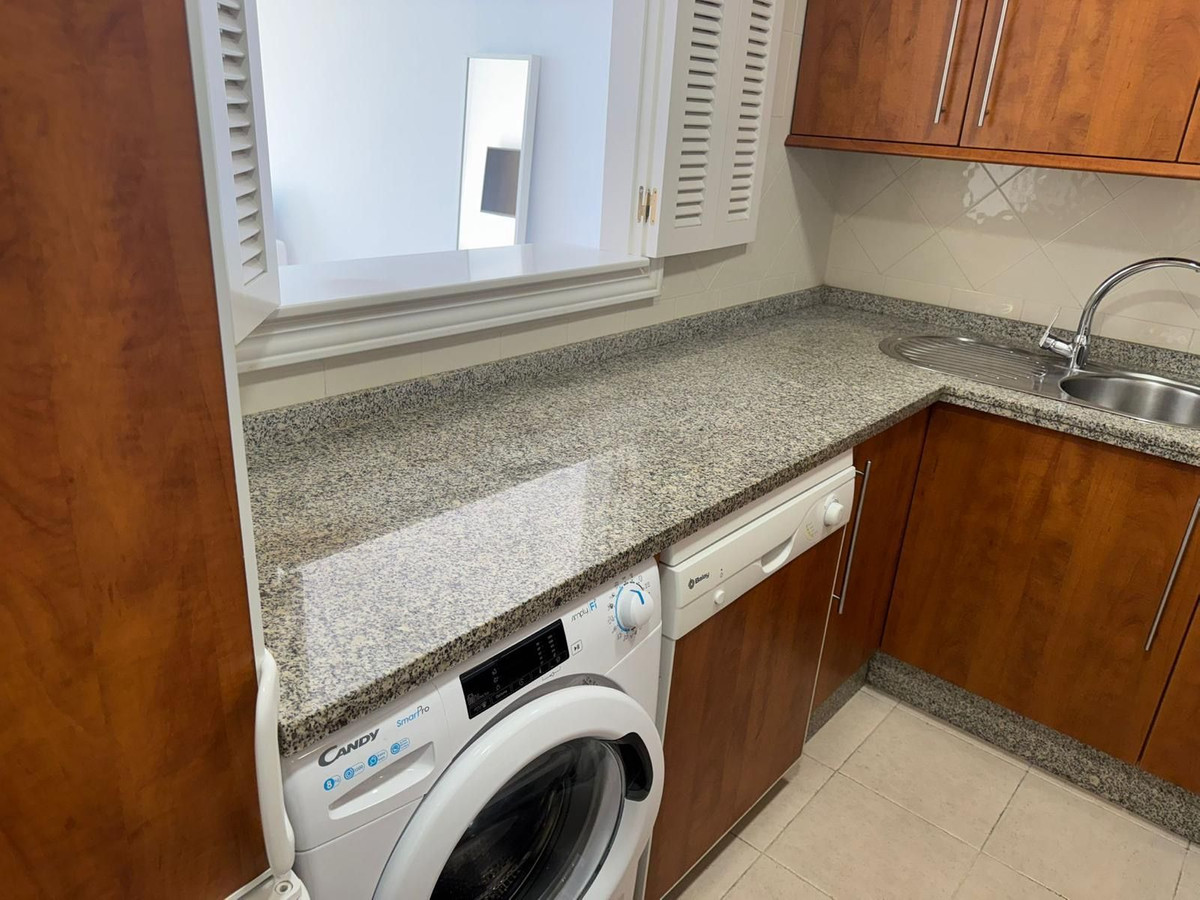 1 bedroom Apartment in Elviria in Elviria - foto 15
