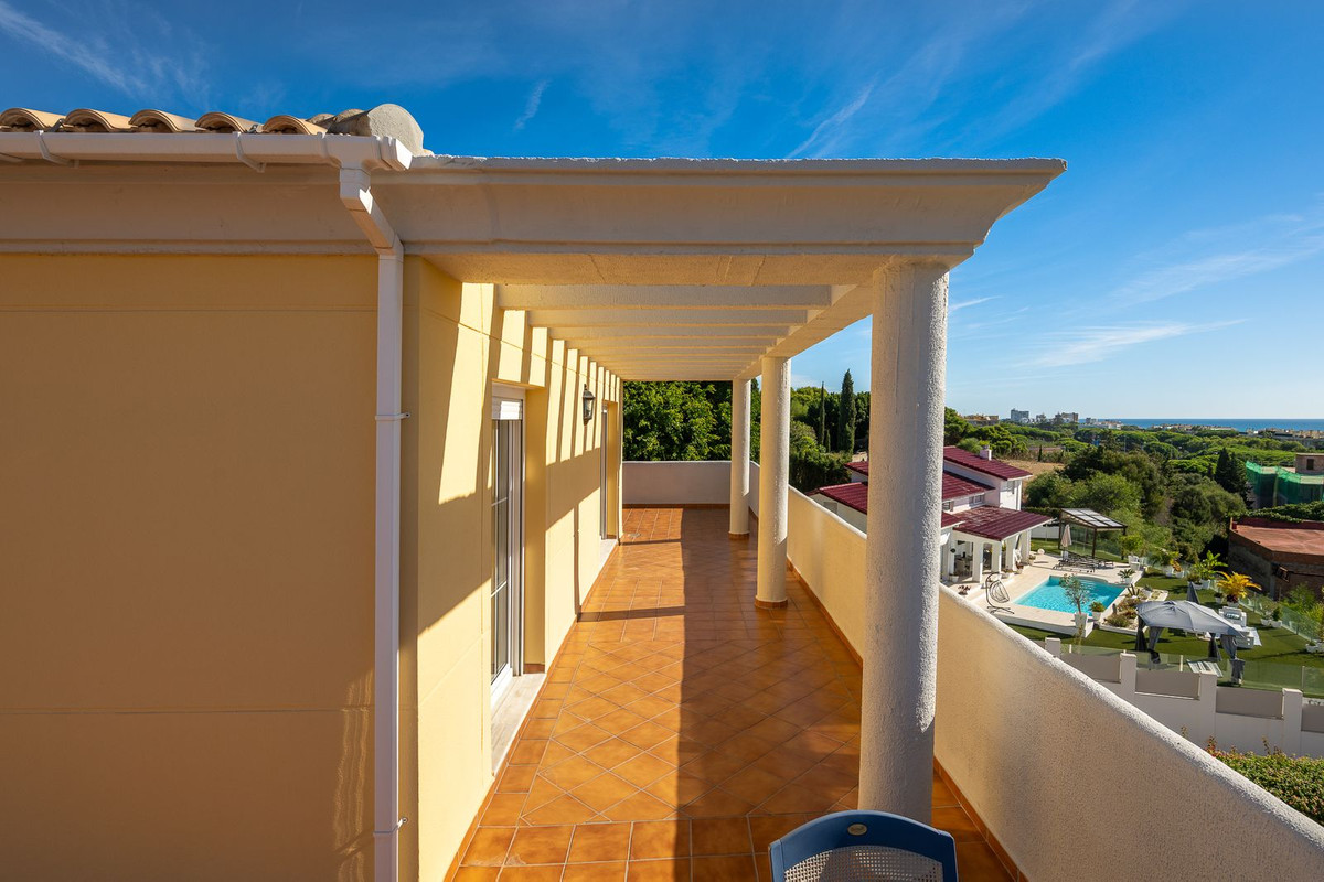 Prachtige penthouse met wrap-around terras en panoramisch zeezicht in Cabopino–Artola in Cabopino - foto 20