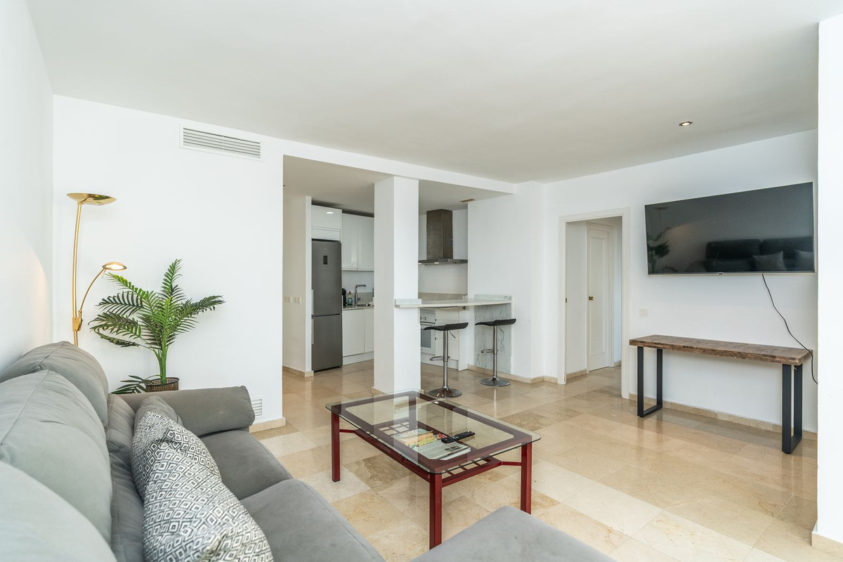 Appartement aan de jachthaven met 2 slaapkamers, Puerto Paraíso, Estepona in Estepona - foto 2