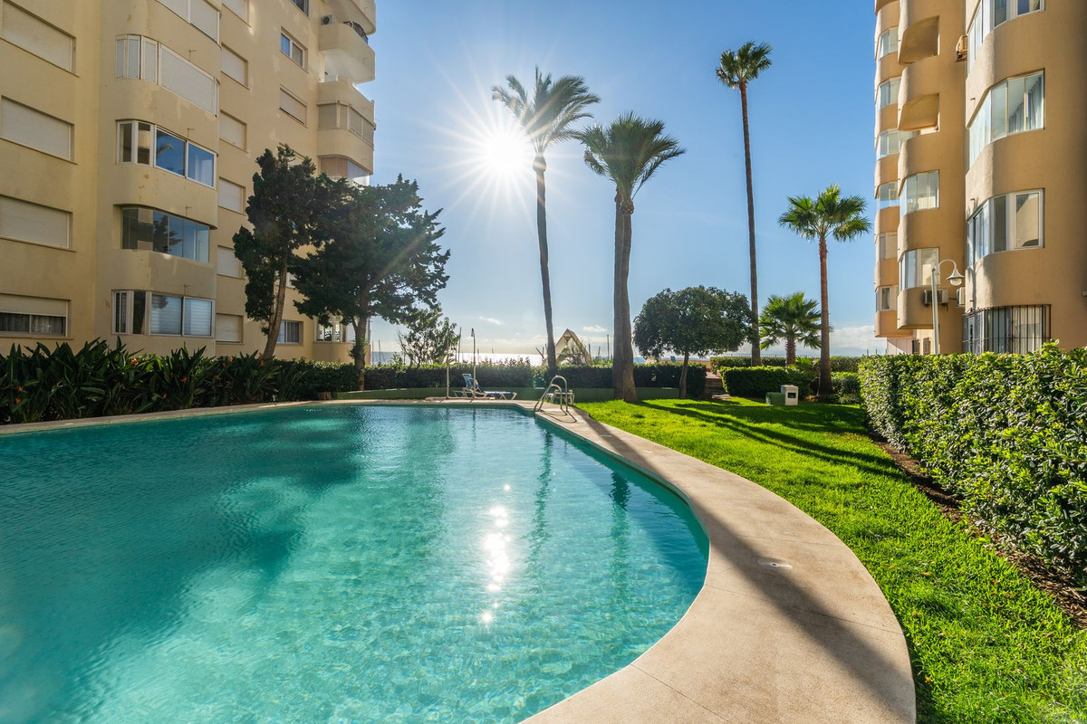 Appartement aan de jachthaven met 2 slaapkamers, Puerto Paraíso, Estepona in Estepona - foto 17