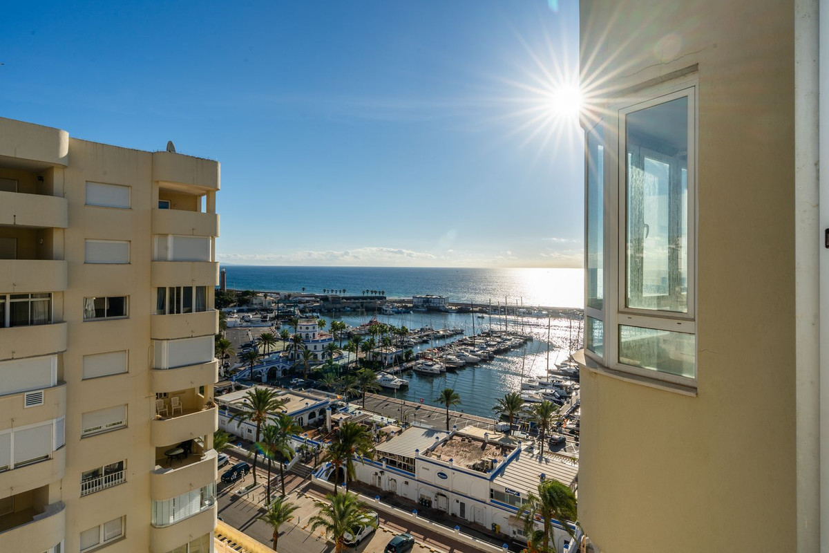 Appartement aan de jachthaven met 2 slaapkamers, Puerto Paraíso, Estepona in Estepona - foto 20