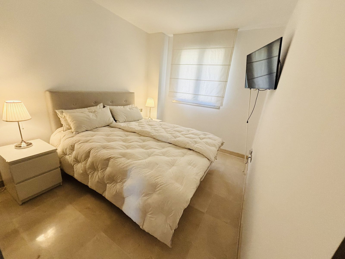 Elegant 3-slaapkamer hoek-tuinappartement met zee- en bergzichten in La Mairena in La Mairena - foto 15