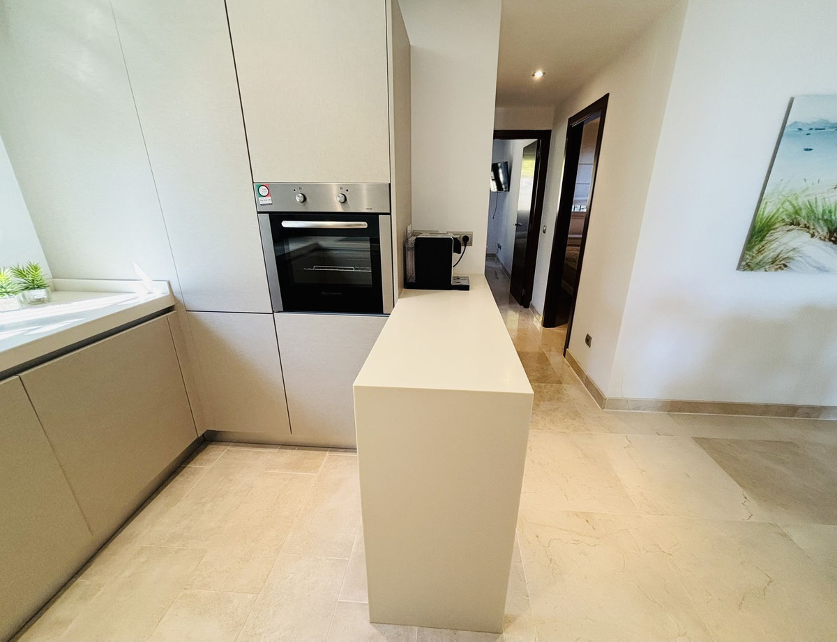 Elegant 3-slaapkamer hoek-tuinappartement met zee- en bergzichten in La Mairena in La Mairena - foto 17