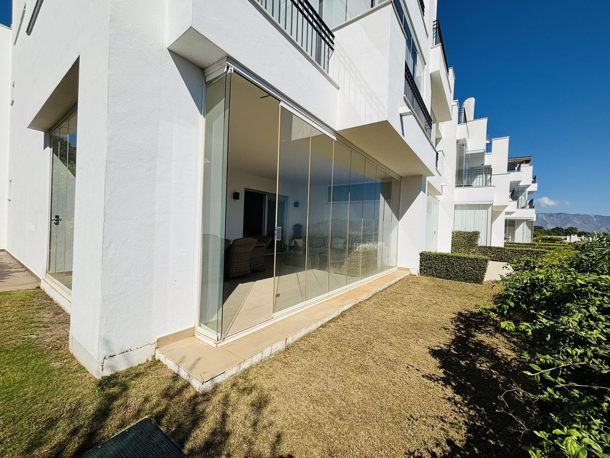 Elegant 3-slaapkamer hoek-tuinappartement met zee- en bergzichten in La Mairena in La Mairena - foto 6