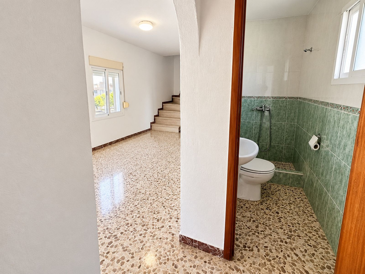 Vier-slaapkamerhuis in Alhaurín el Grande in Alhaurín el Grande - foto 6
