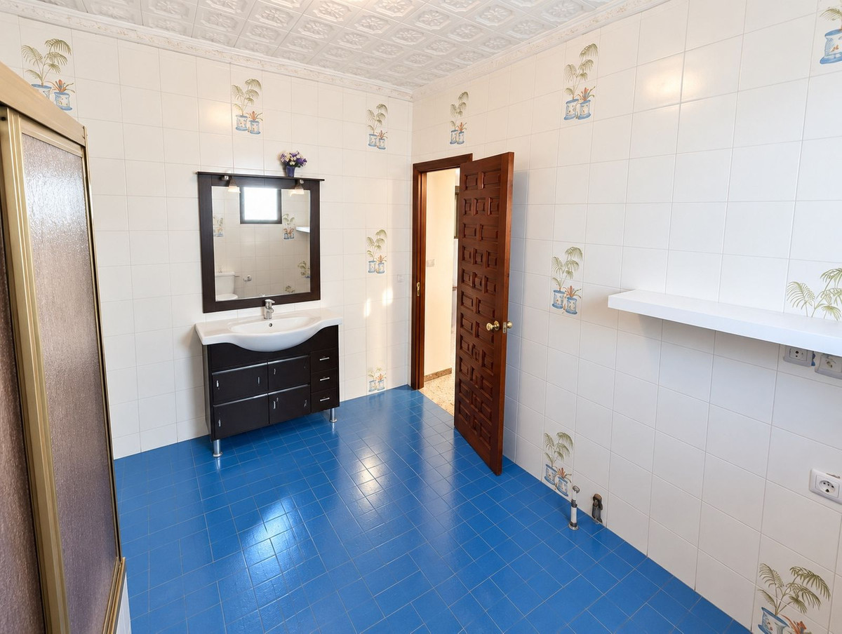 Vier-slaapkamerhuis in Alhaurín el Grande in Alhaurín el Grande - foto 8