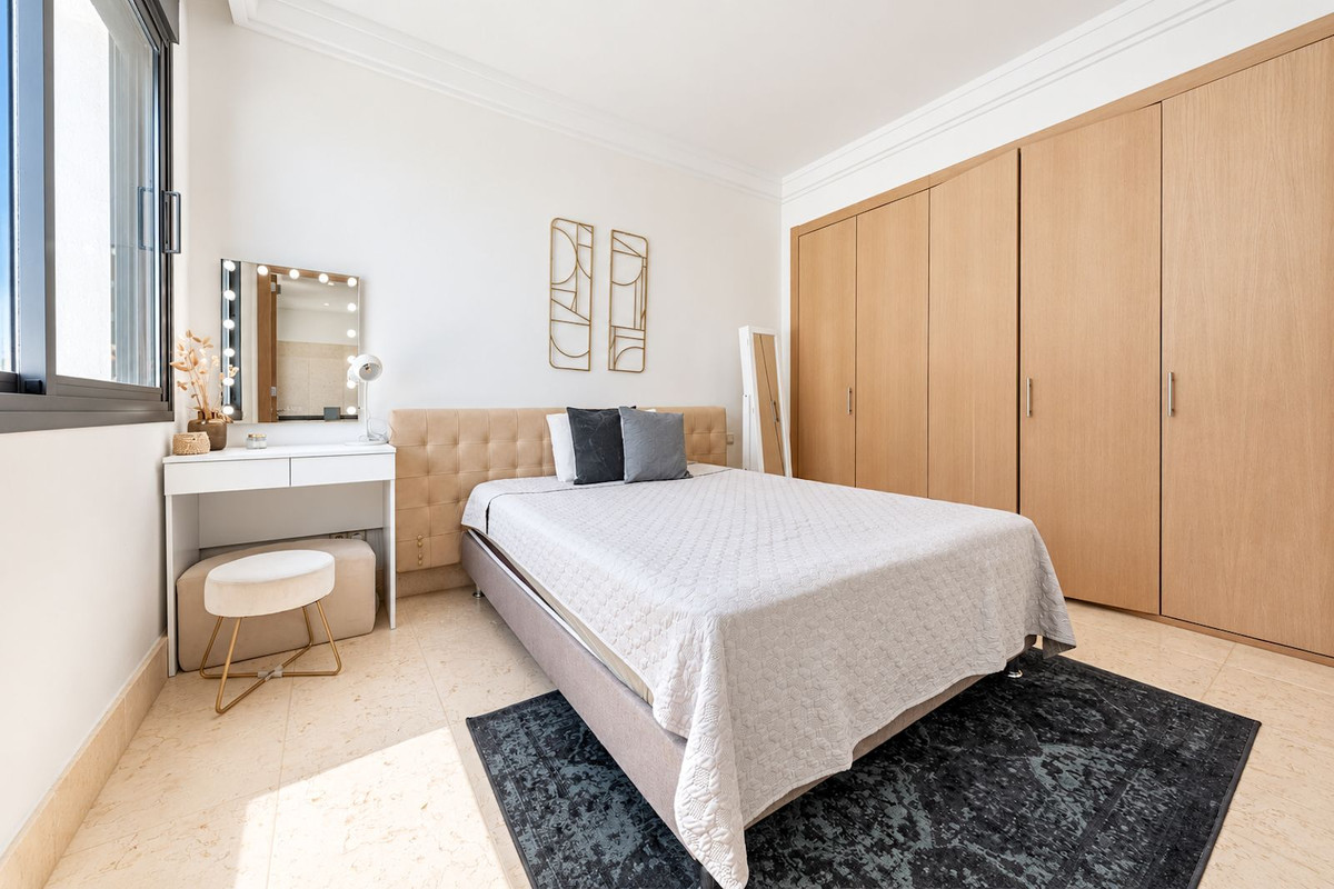 4 bedroom Apartment in Altos De Los Monteros in Altos de los Monteros - foto 18