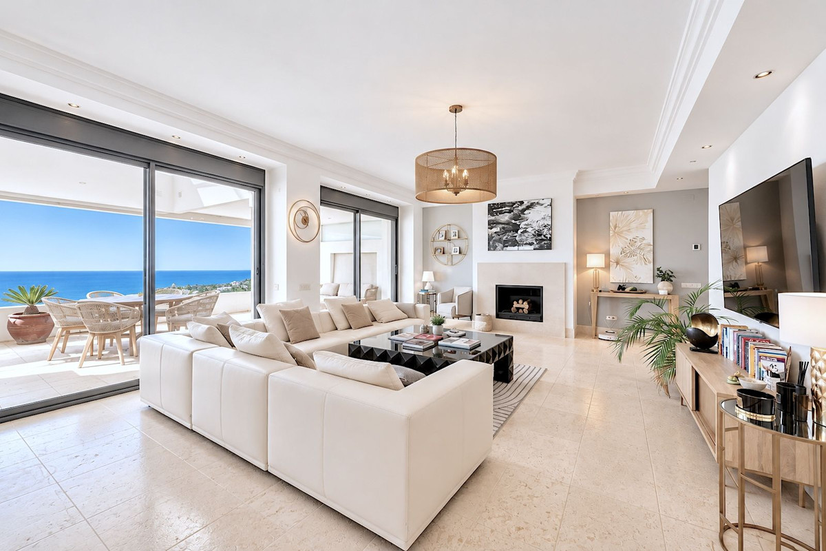 4 bedroom Apartment in Altos De Los Monteros in Altos de los Monteros - foto 3
