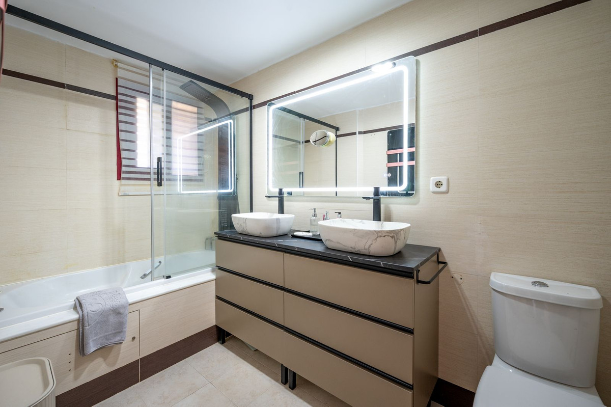 Zuidgericht appartement met geglazerd terras in Calazul, La Cala de Mijas in La Cala de Mijas - foto 15