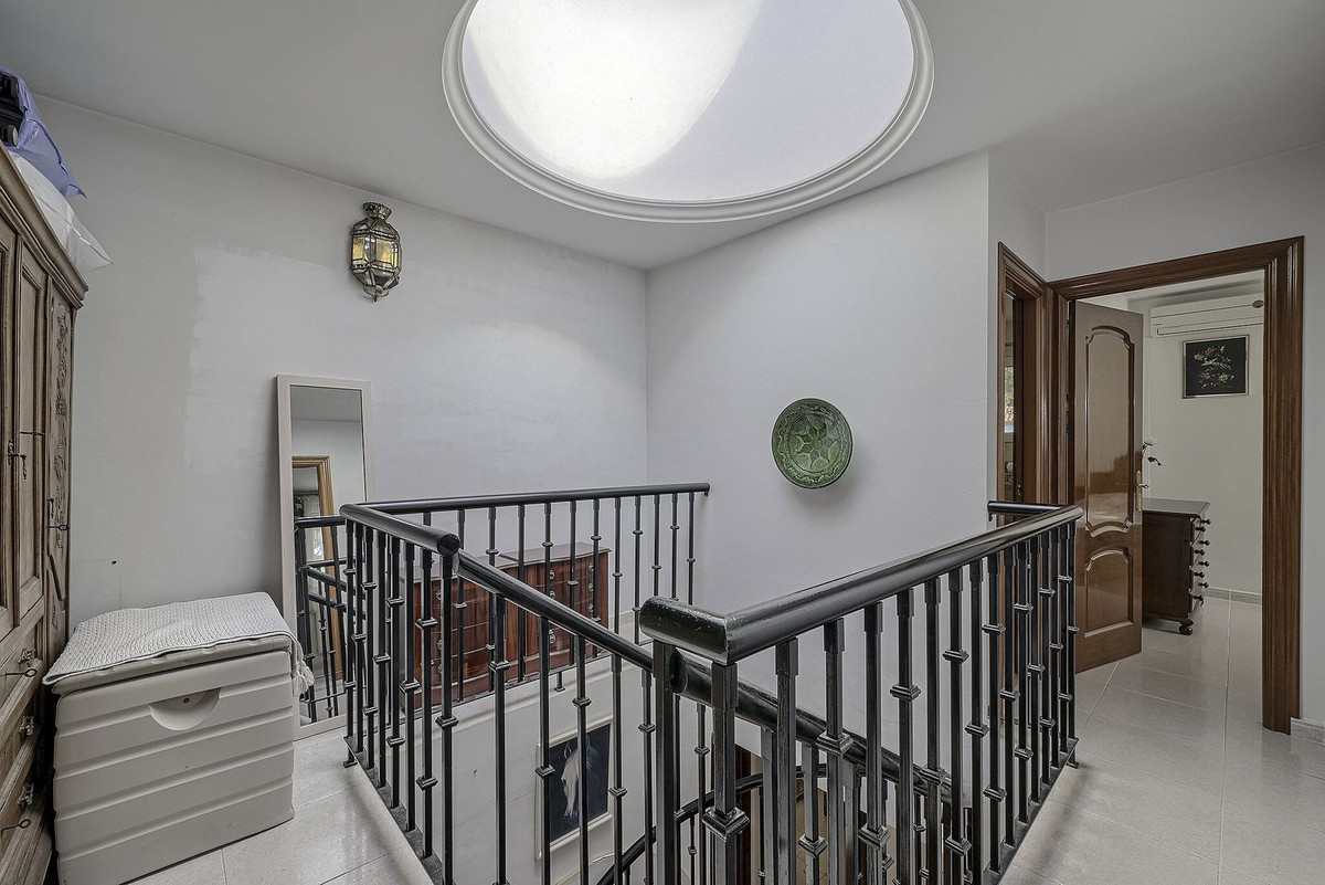 6 bedroom House in Elviria in Elviria - foto 13