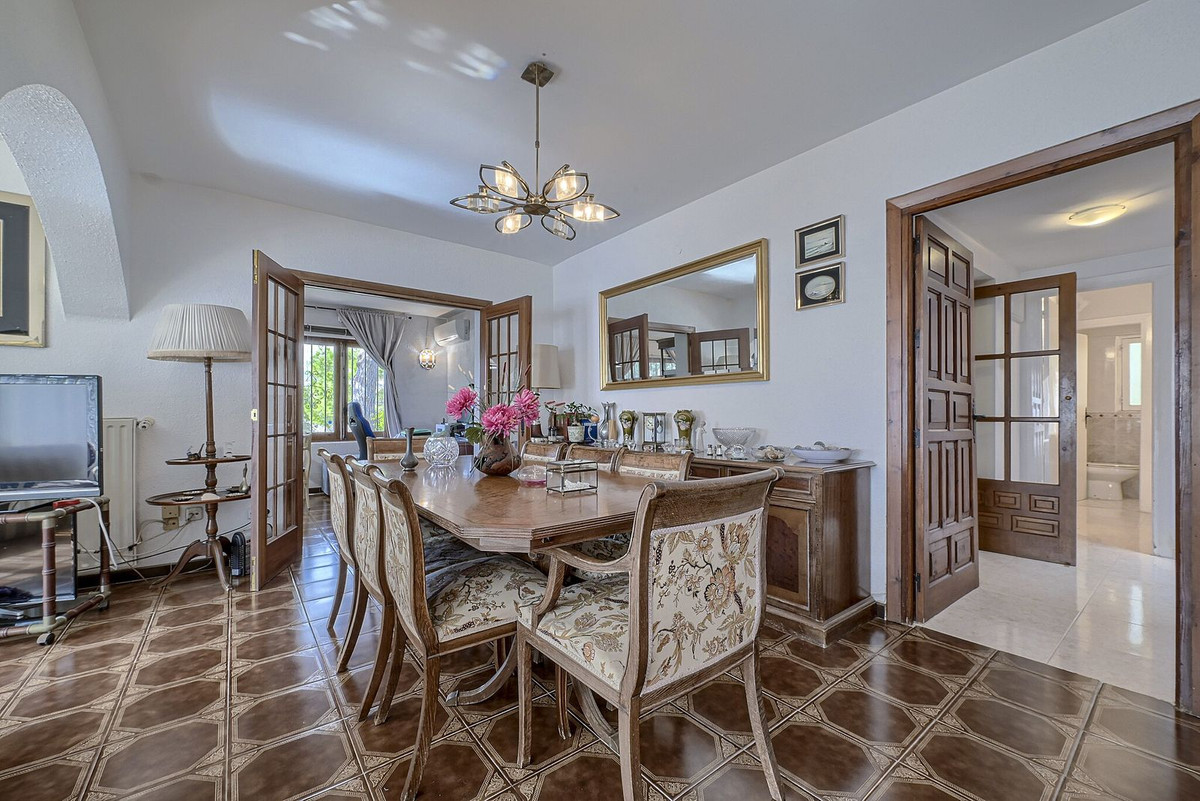 6 bedroom House in Elviria in Elviria - foto 4