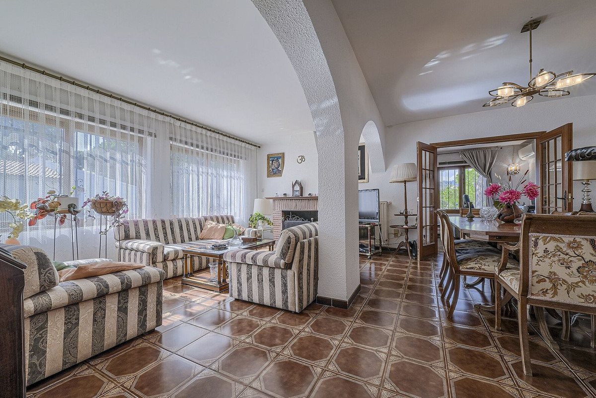 6 bedroom House in Elviria in Elviria - foto 5