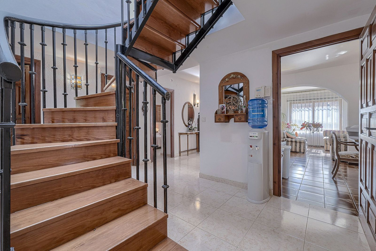 6 bedroom House in Elviria in Elviria - foto 8