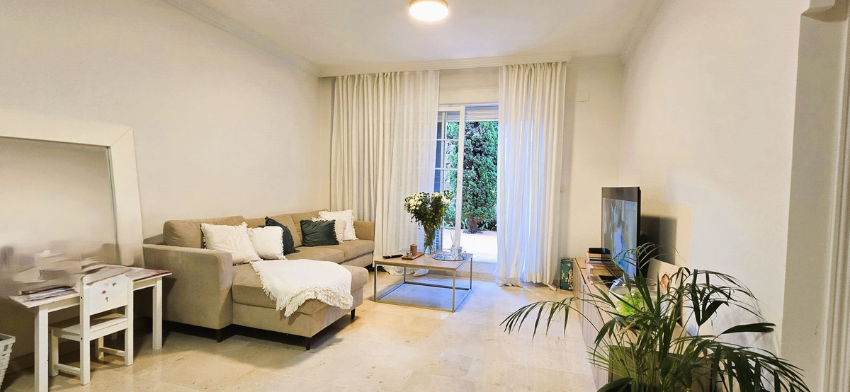 2-slaapkamer appartement in Elviria, Málaga in Elviria - foto 3