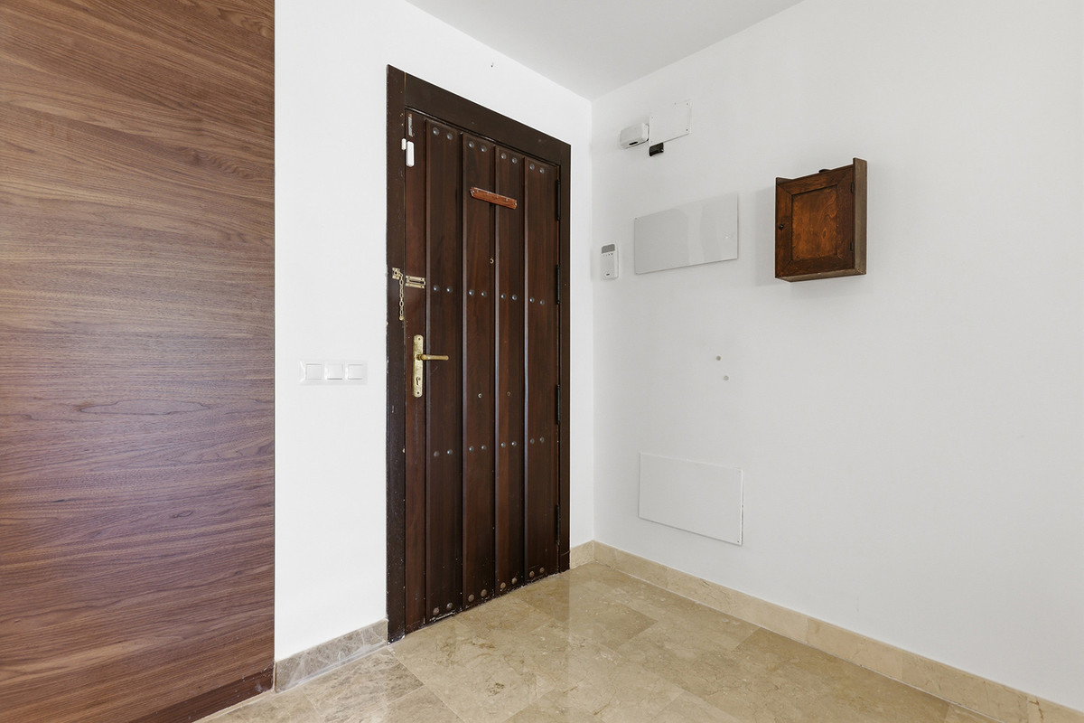 2 bedroom Apartment in Estepona in Estepona - foto 11