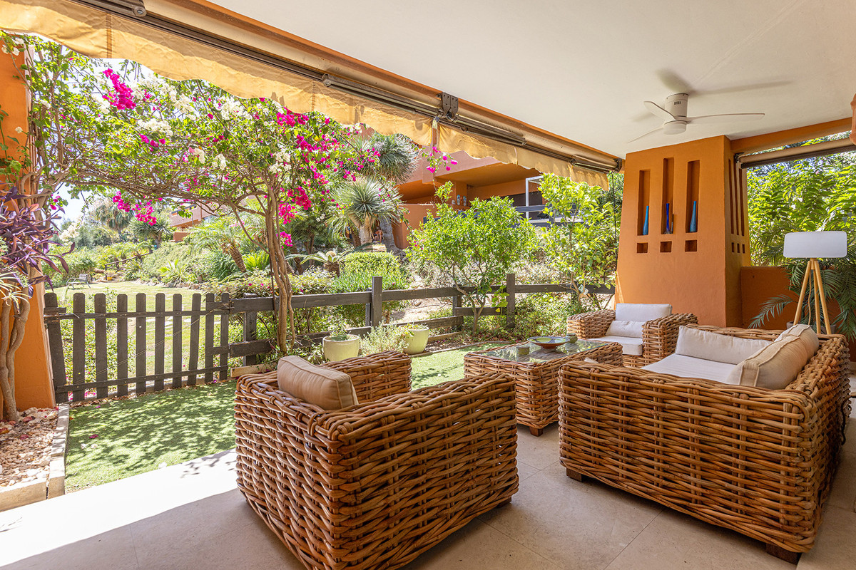 2 bedroom Apartment in Estepona in Estepona - foto 10