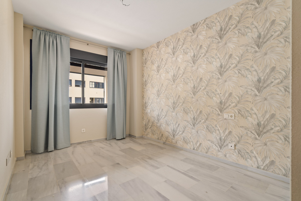Drie-slaapkamerappartement in Estepona in Estepona - foto 15