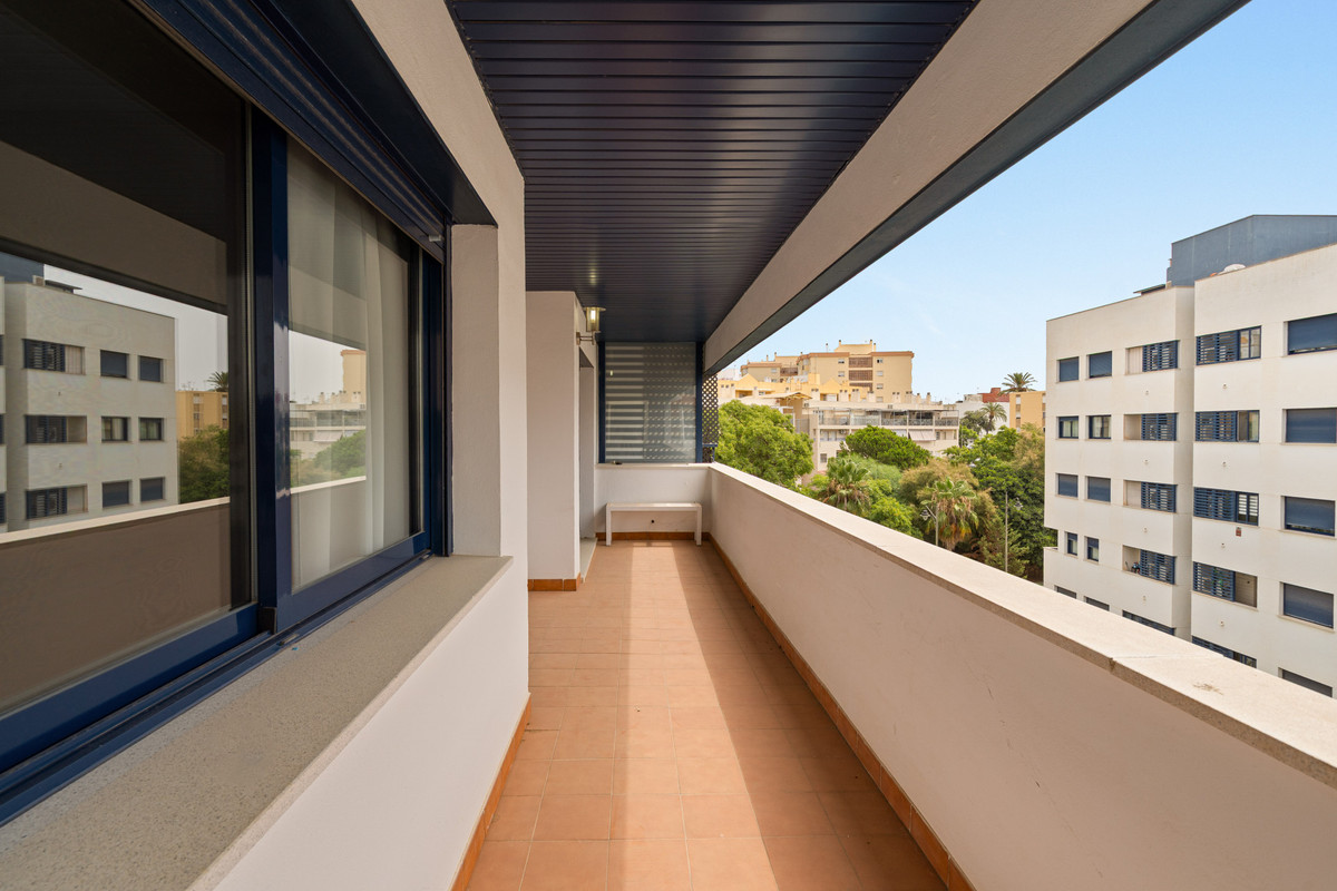 Drie-slaapkamerappartement in Estepona in Estepona - foto 4