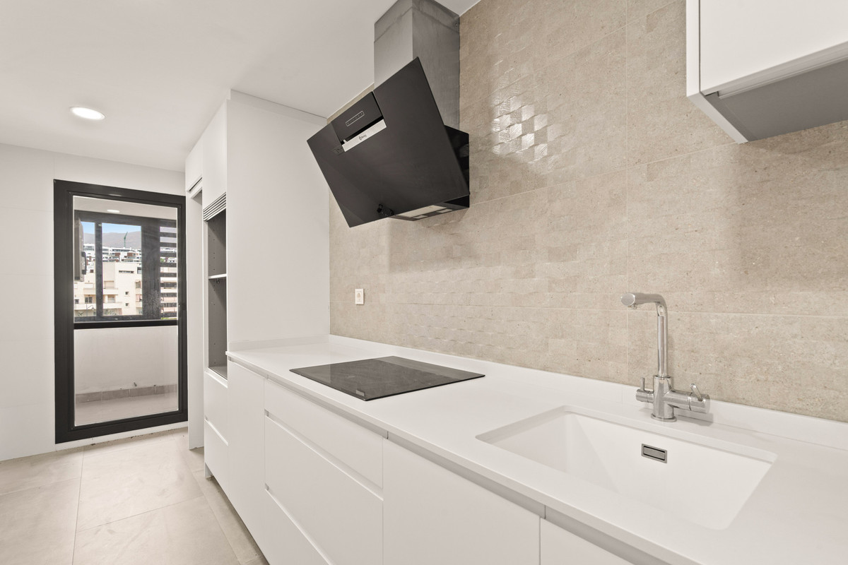 Drie-slaapkamerappartement in Estepona in Estepona - foto 5
