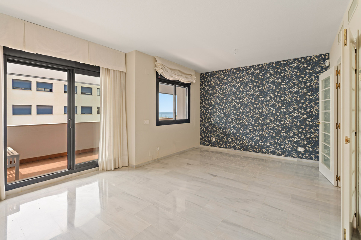 Drie-slaapkamerappartement in Estepona in Estepona - foto 8