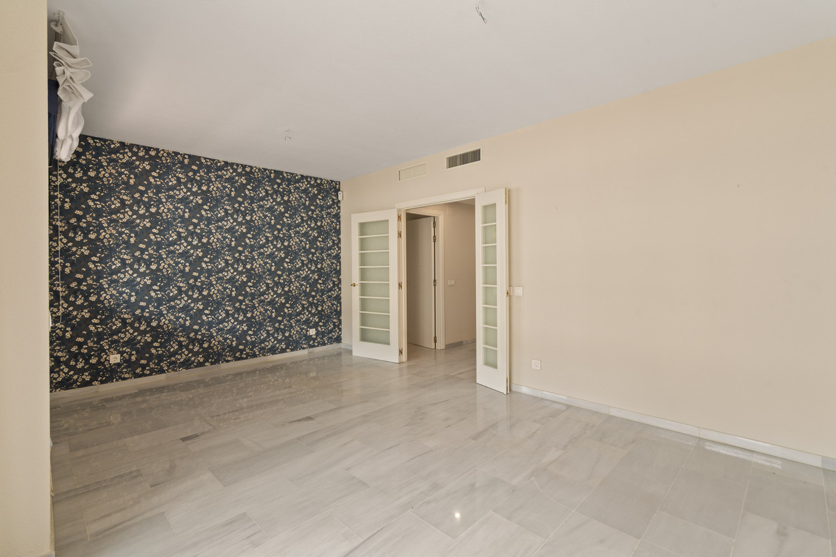 Drie-slaapkamerappartement in Estepona in Estepona - foto 10