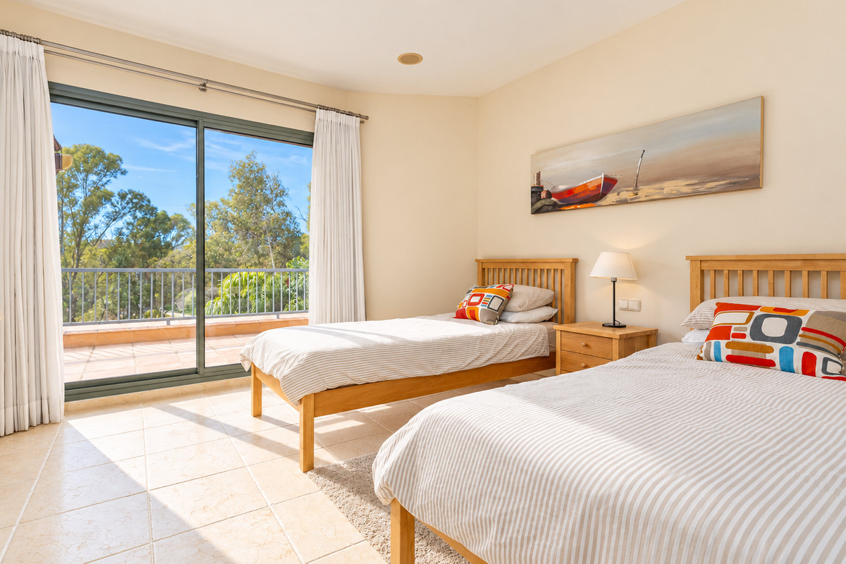 Penthouse met drie slaapkamers in Estepona in Estepona - foto 15