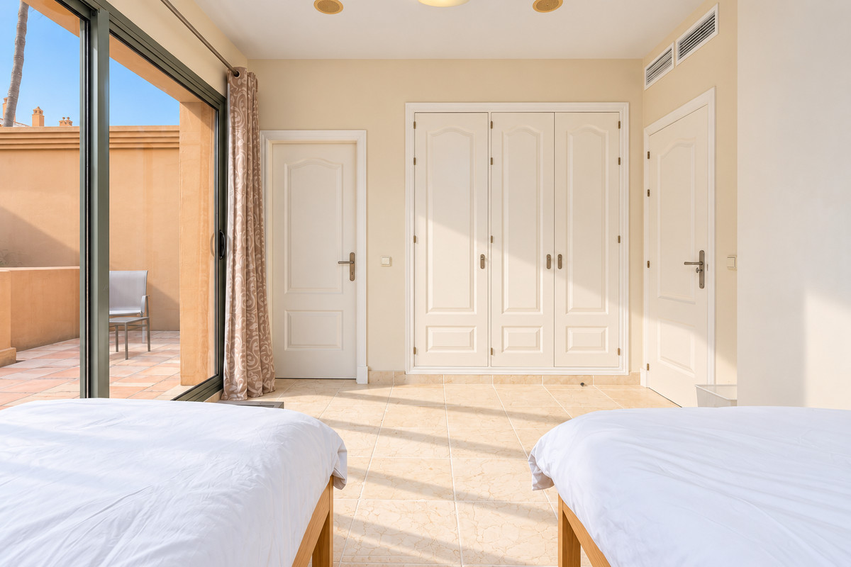 Penthouse met drie slaapkamers in Estepona in Estepona - foto 19