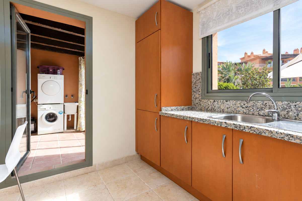 Penthouse met drie slaapkamers in Estepona in Estepona - foto 8
