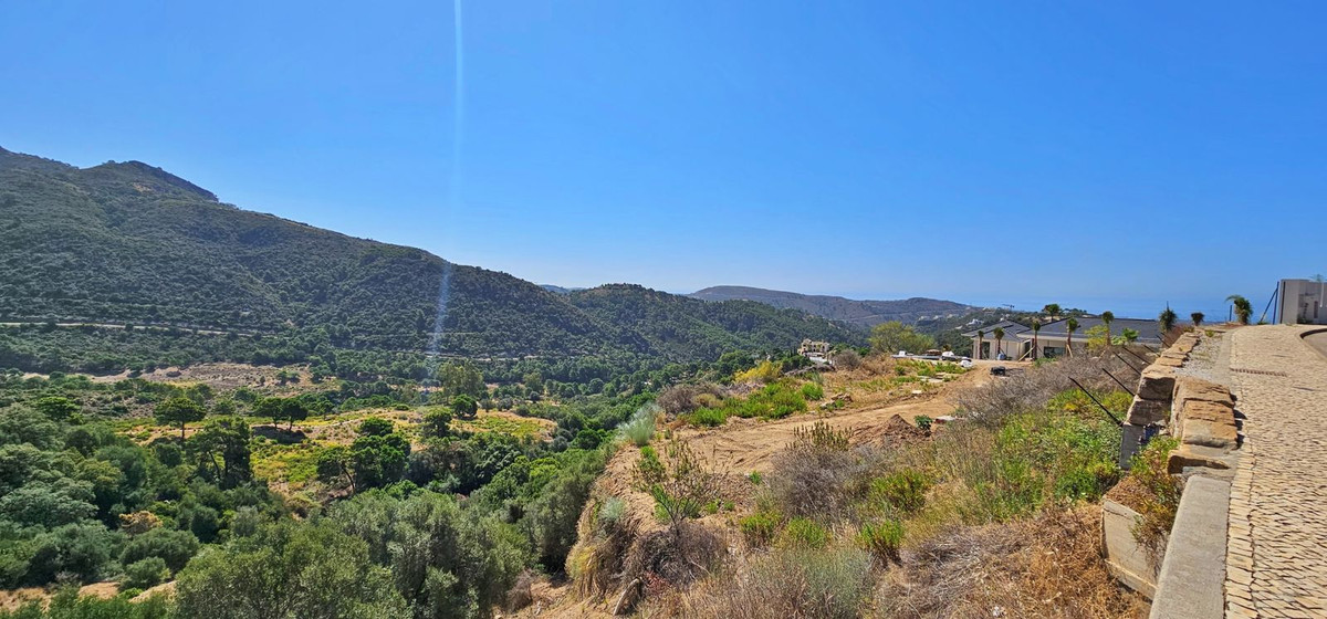 Plot in Benahavís in Benahavís - foto 2
