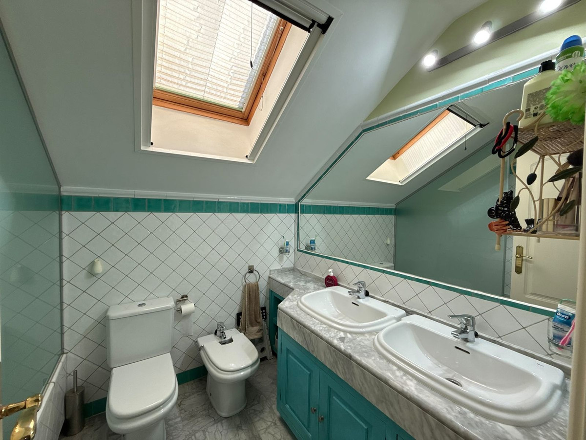 4 bedroom House in Bahía De Marbella in Bahía de Marbella - foto 10