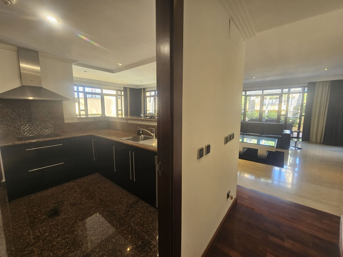 2 bedroom Apartment in Puerto Banús in Puerto Banús - foto 18